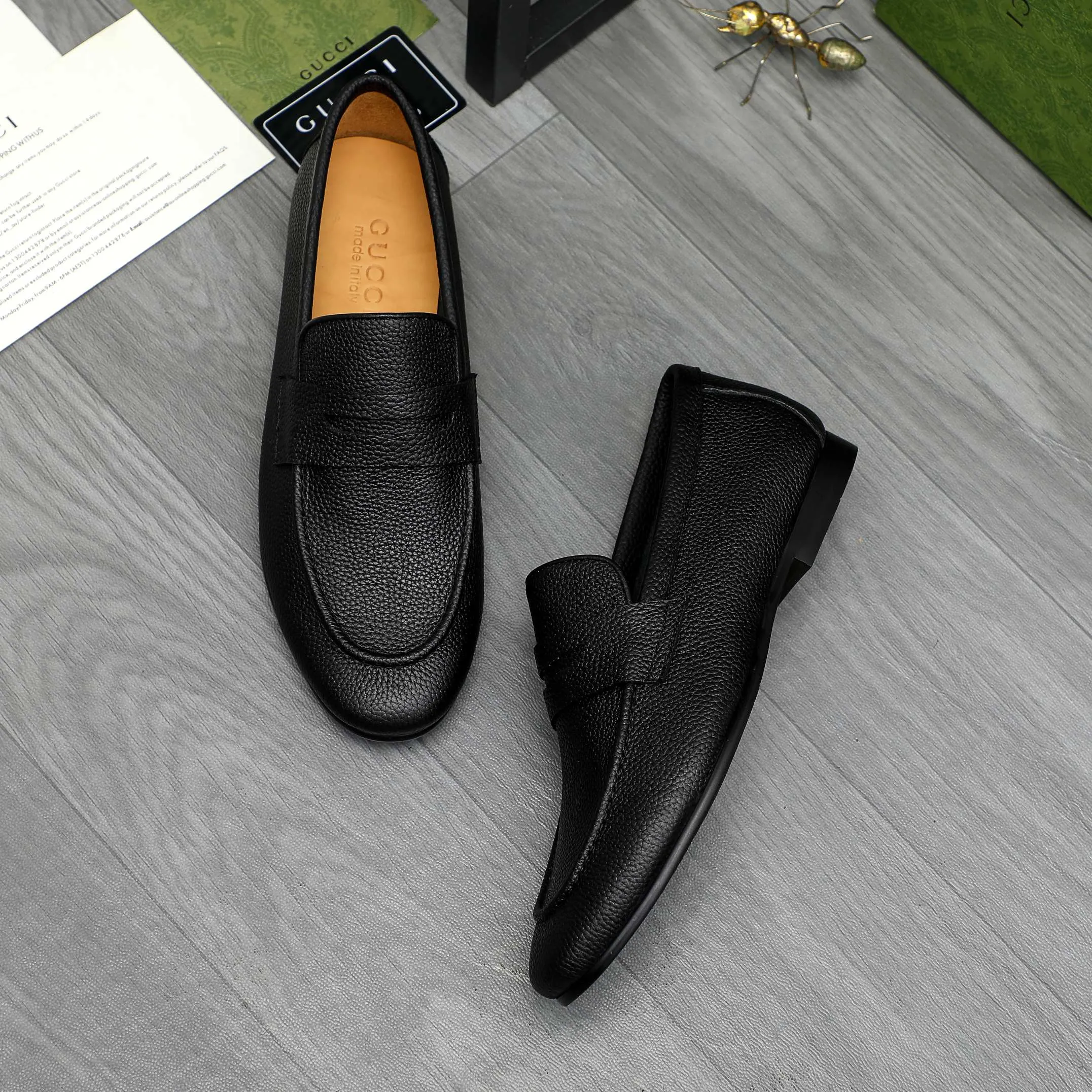 Men's shoes 💰500 product trademark: GUCCI "Gucci" business slip-on leather shoes. Regular size: 38-44 (37.45.46 custom-made, non-returnable) Product materials: Selected pebbled cowhide upper, cowhide insole, original outsole